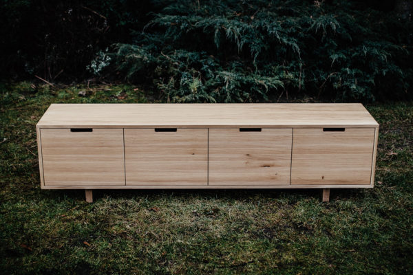 komoda ESPACIOSO z dużymi szufladami z uchwytami