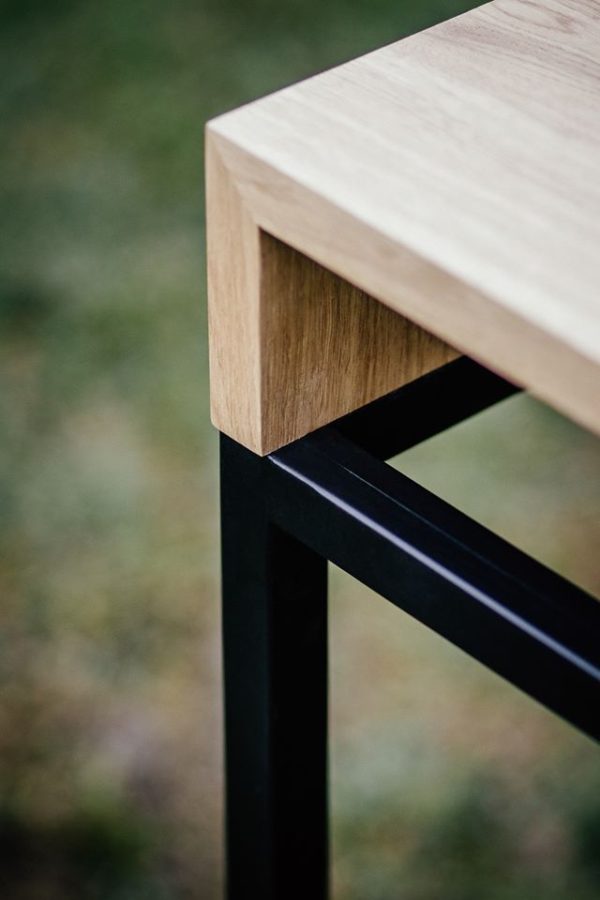 debowe-biurko-raw-detal-loft.jpg Biurko dębowe classic