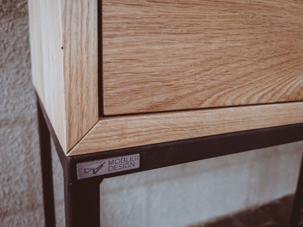 logo MOBLER w konsoli