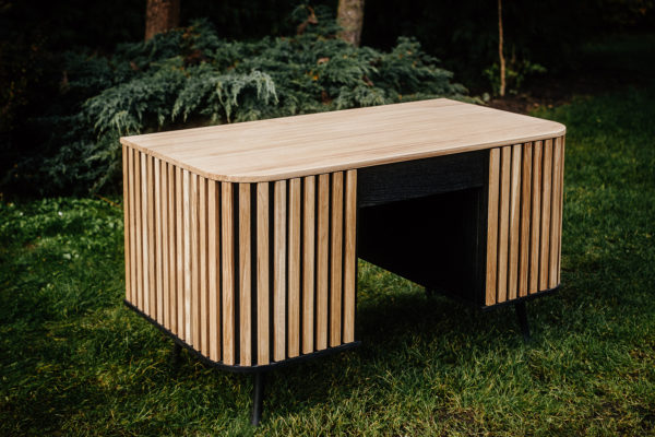 0T1A8068 sergio.fotografuje Dębowe biurko TIRA z miejscem do przechowywania