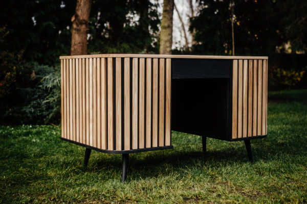 0T1A8070 sergio.fotografuje Dębowe biurko TIRA z miejscem do przechowywania