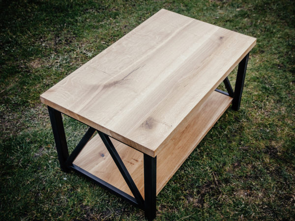 Stolik kawowy loftowy SOPORTE z dwoma blatami