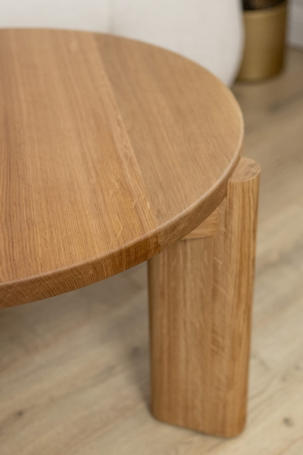 0T1A8742 Okrągłe stoliki dębowe RAVA